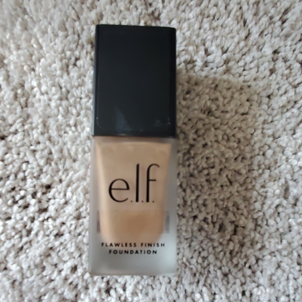 ELF FLAWLESS FOUNDATION